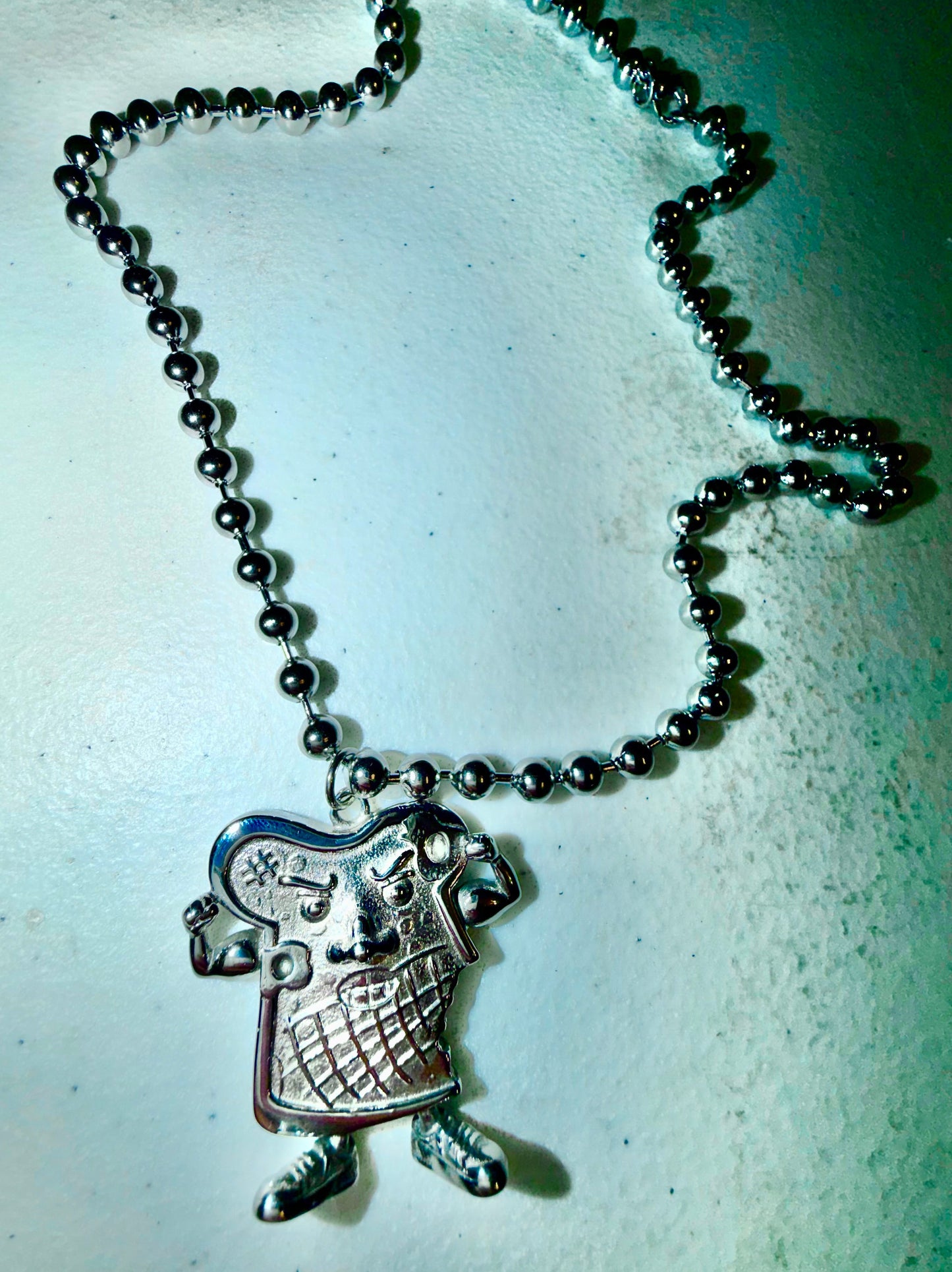 Breadwnner guy ball chain