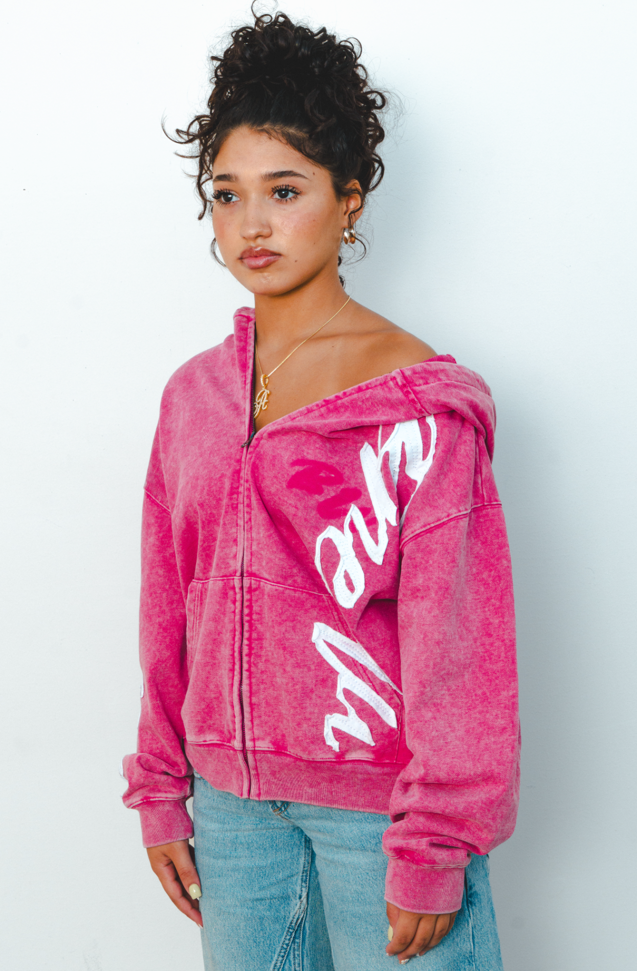 Pink unisex “Pretty girls love Breadwnner’s”